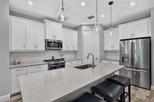 2183 Marquesa Cir, Naples, FL 34112 - Photo 10