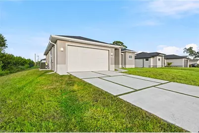 352 Radford Ave, Lehigh Acres, FL 33974 - Photo 4
