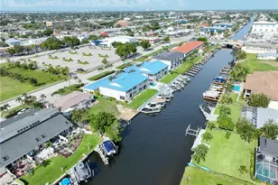 1705 SE 46th Ln, Cape Coral, FL 33904 - Photo 20