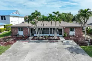 1705 SE 46th Ln, Cape Coral, FL 33904 - Photo 14