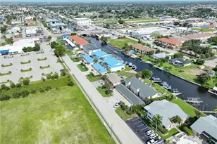 1705 SE 46th Ln, Cape Coral, FL 33904 - Photo 18