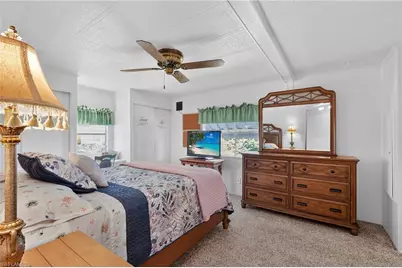 557 Peace Lake Ct, North Fort Myers, FL 33917 - Photo 20