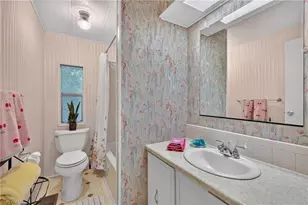 557 Peace Lake Ct, North Fort Myers, FL 33917 - Photo 18