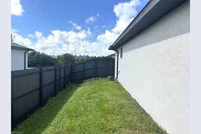 3308 37th St SW, Lehigh Acres, FL 33976 - Photo 32