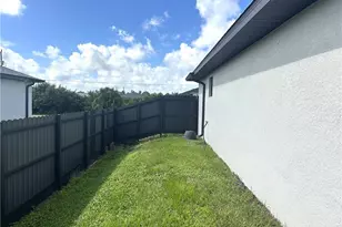 3308 37th St SW, Lehigh Acres, FL 33976 - Photo 32