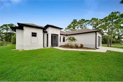 2902 Villa Ave S, Lehigh Acres, FL 33976 - Photo 6