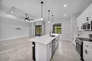 2902 Villa Ave S, Lehigh Acres, FL 33976 - Photo 20