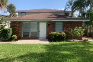 3265 Prince Edward Island Cir, Fort Myers, FL 33907 - Photo 2