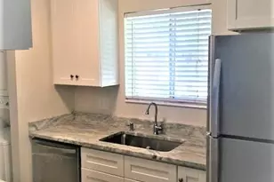 3265 Prince Edward Island Cir, Fort Myers, FL 33907 - Photo 6