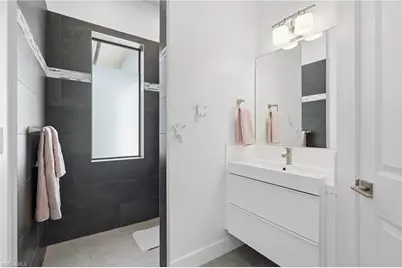 3709 SW 15th Pl, Cape Coral, FL 33914 - Photo 32