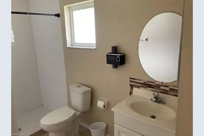 429 SE 24th Ave, Cape Coral, FL 33990 - Photo 8