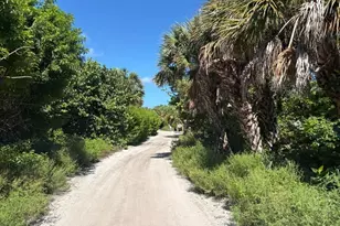 4471 Smugglers Dr, Captiva, FL 33924 - Photo 1