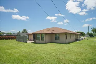 1301 SE 26th Terrace, Cape Coral, FL 33904 - Photo 4