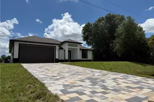 6042 Langdon Ave, Fort Myers, FL 33905 - Photo 2
