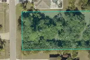 604 Lincoln Ave, Lehigh Acres, FL 33972 - Photo 1