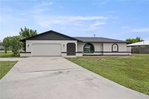 812 SE 34th St, Cape Coral, FL 33904 - Photo 1