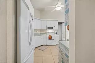524 SW 23rd Terrace, Cape Coral, FL 33991 - Photo 8