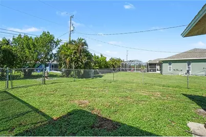 524 SW 23rd Ter, Cape Coral, FL 33991 - Photo 42