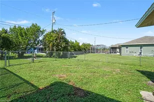 524 SW 23rd Terrace, Cape Coral, FL 33991 - Photo 42
