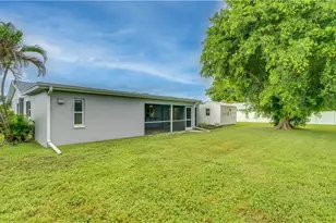 909 SE 27th St, Cape Coral, FL 33904 - Photo 22