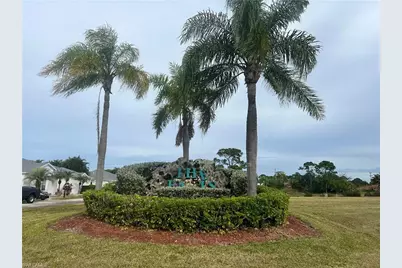 628 Falls Ln, Lehigh Acres, FL 33974 - Photo 44