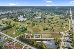 628 Falls Ln, Lehigh Acres, FL 33974 - Photo 10