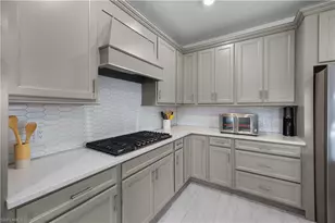 10383 Maddox Ln, Bonita Springs, FL 34135 - Photo 12