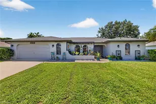 916 SE 21st Ln, Cape Coral, FL 33990 - Photo 2