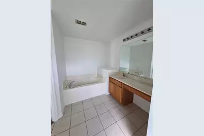 1014 NW 31st Pl, Cape Coral, FL 33993 - Photo 24