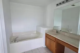 1014 NW 31st Pl, Cape Coral, FL 33993 - Photo 24