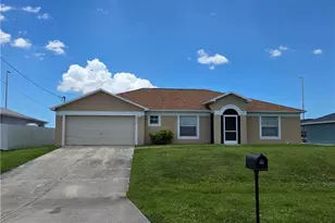 1014 NW 31st Pl, Cape Coral, FL 33993 - Photo 2