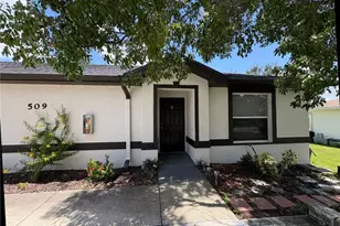 509 SE 6th Pl, Cape Coral, FL 33990 - Photo 2
