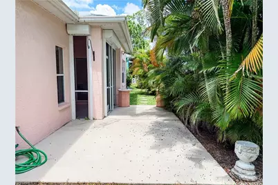 10704 Rio Mar Cir, Estero, FL 33928 - Photo 36