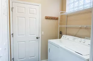 10704 Rio Mar Cir, Estero, FL 33928 - Photo 22