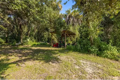 19040 Fox Run Rd, Alva, FL 33920 - Photo 8