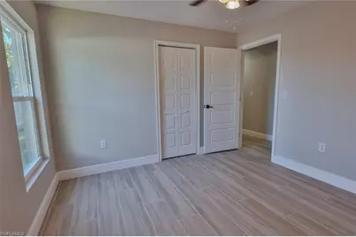1013 13th St E, Bradenton, FL 34208 - Photo 4