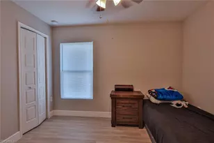 1013 13th St E, Bradenton, FL 34208 - Photo 6