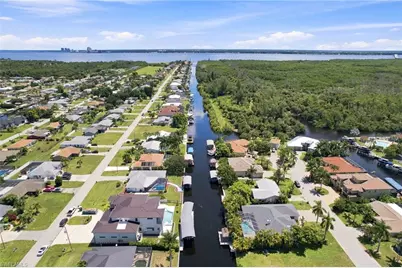 2059 Ottersrest Ln, Cape Coral, FL 33990 - Photo 34