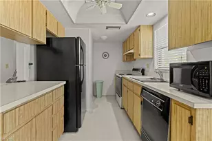 1113 Cape Coral Pkwy W, Cape Coral, FL 33914 - Photo 6