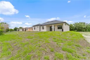548 Long Island St E, Lehigh Acres, FL 33974 - Photo 32
