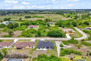 548 Long Island St E, Lehigh Acres, FL 33974 - Photo 6
