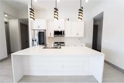 1005 NE 13th Pl, Cape Coral, FL 33909 - Photo 10