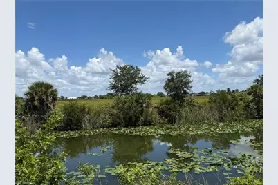 2113 NE 10th Pl, Cape Coral, FL 33909 - Photo 2