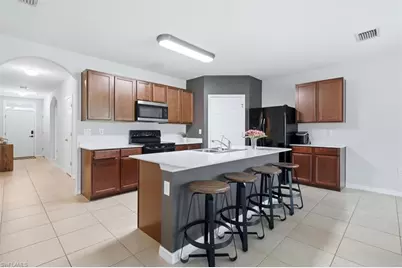 8313 Trillium Rd, Fort Myers, FL 33967 - Photo 4