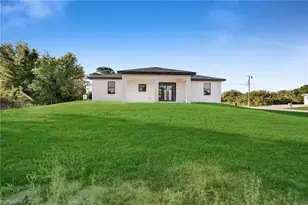 2106 W 18th St, Lehigh Acres, FL 33972 - Photo 20
