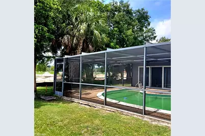 5710 Melaleuca Dr, Tamarac, FL 33319 - Photo 20