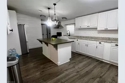 1027 Everglade Ave, Labelle, FL 33935 - Photo 2
