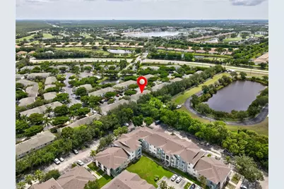 8073 Pacific Beach Dr, Fort Myers, FL 33966 - Photo 8