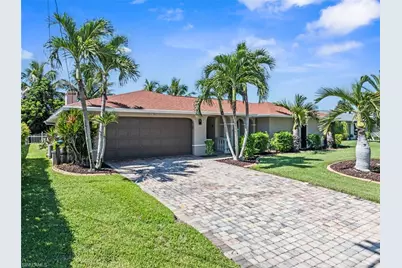 1826 SE 45th St, Cape Coral, FL 33904 - Photo 2