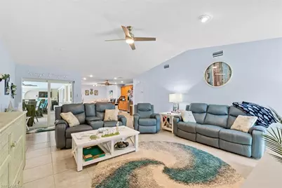 1826 SE 45th St, Cape Coral, FL 33904 - Photo 12